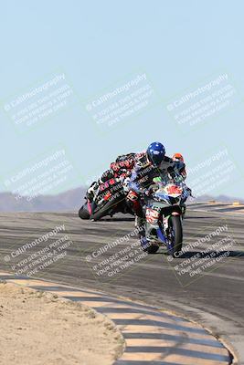 media/Dec-07-2025-CVMA (Sun) [[3e7d2de5dc]]/Race 7-Formula Lightweight Twins Shootout/